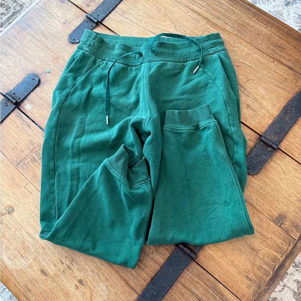 lululemon athletica Green scuba sweat Pants